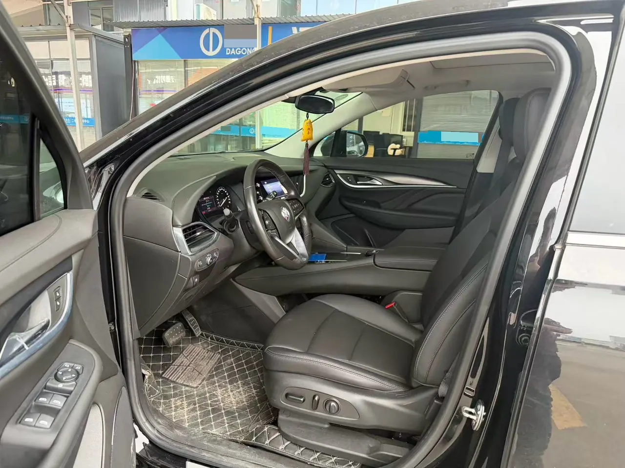 Buick 2020 Angke Flag 2.0T 28T Two-Drive Luxury Automatic Gear 4
