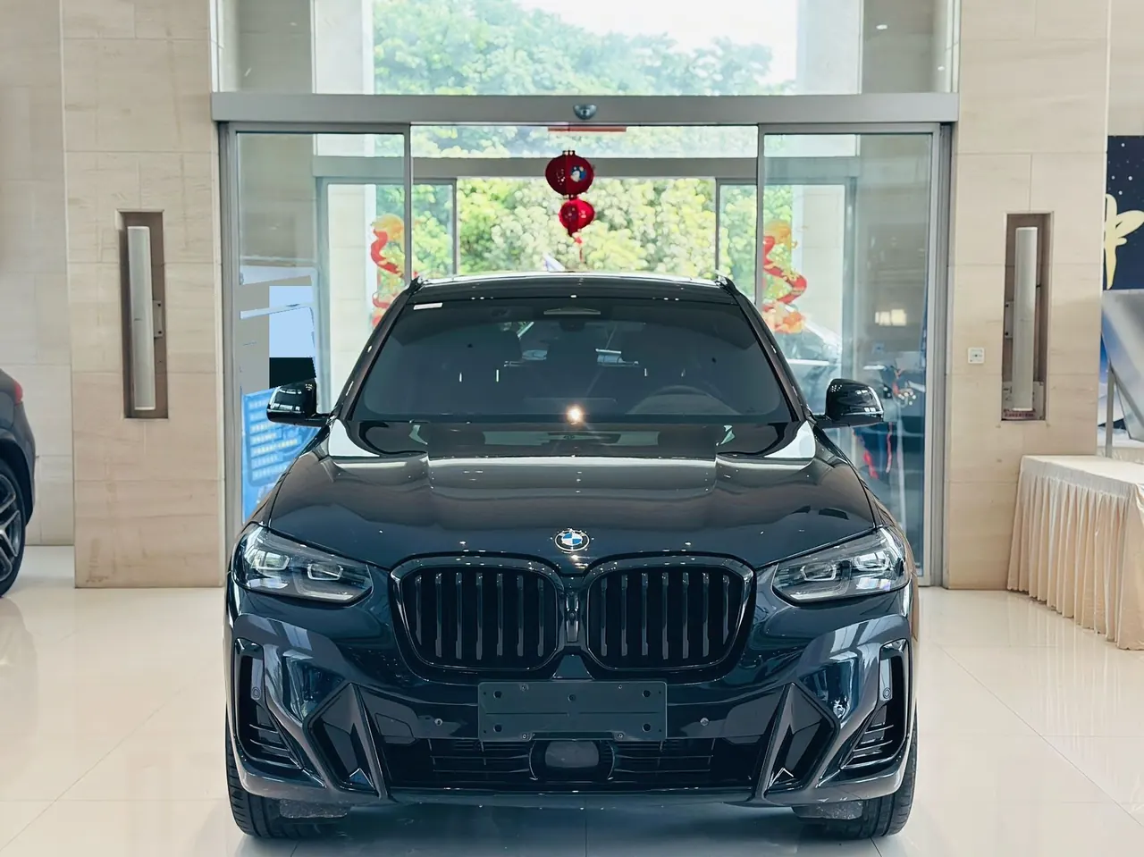 BMW 2023 X3 xDrive30i 2.0T exclusive M obsidian night set automatic gear 2