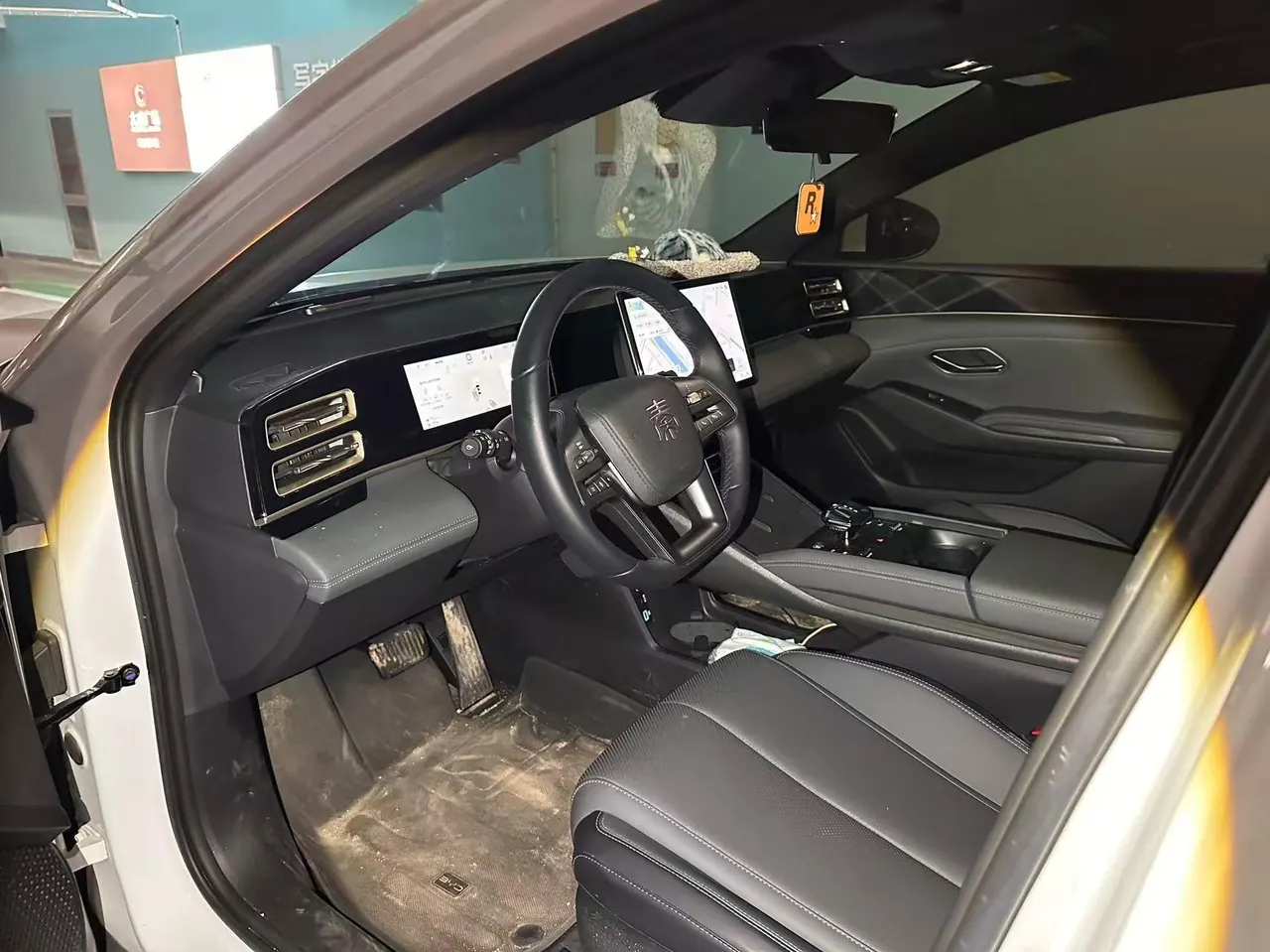 BYD 2025 Qin L DM-i 1.5 stepless smart driving version 80KM leading automatic gear 6