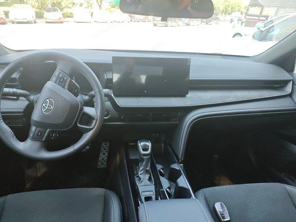 Toyota 2024 Camry Dual Engine 2.0HXS CVT Sport PLUS Edition Automatic Transmission 8