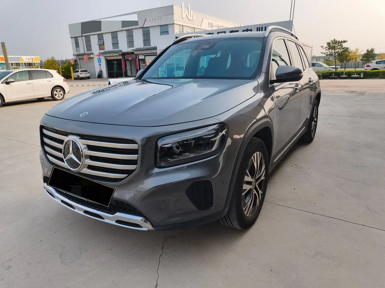 Open image lightbox: Mercedes Benz 2022 GLB 220 2.0T Dynamic Automatic