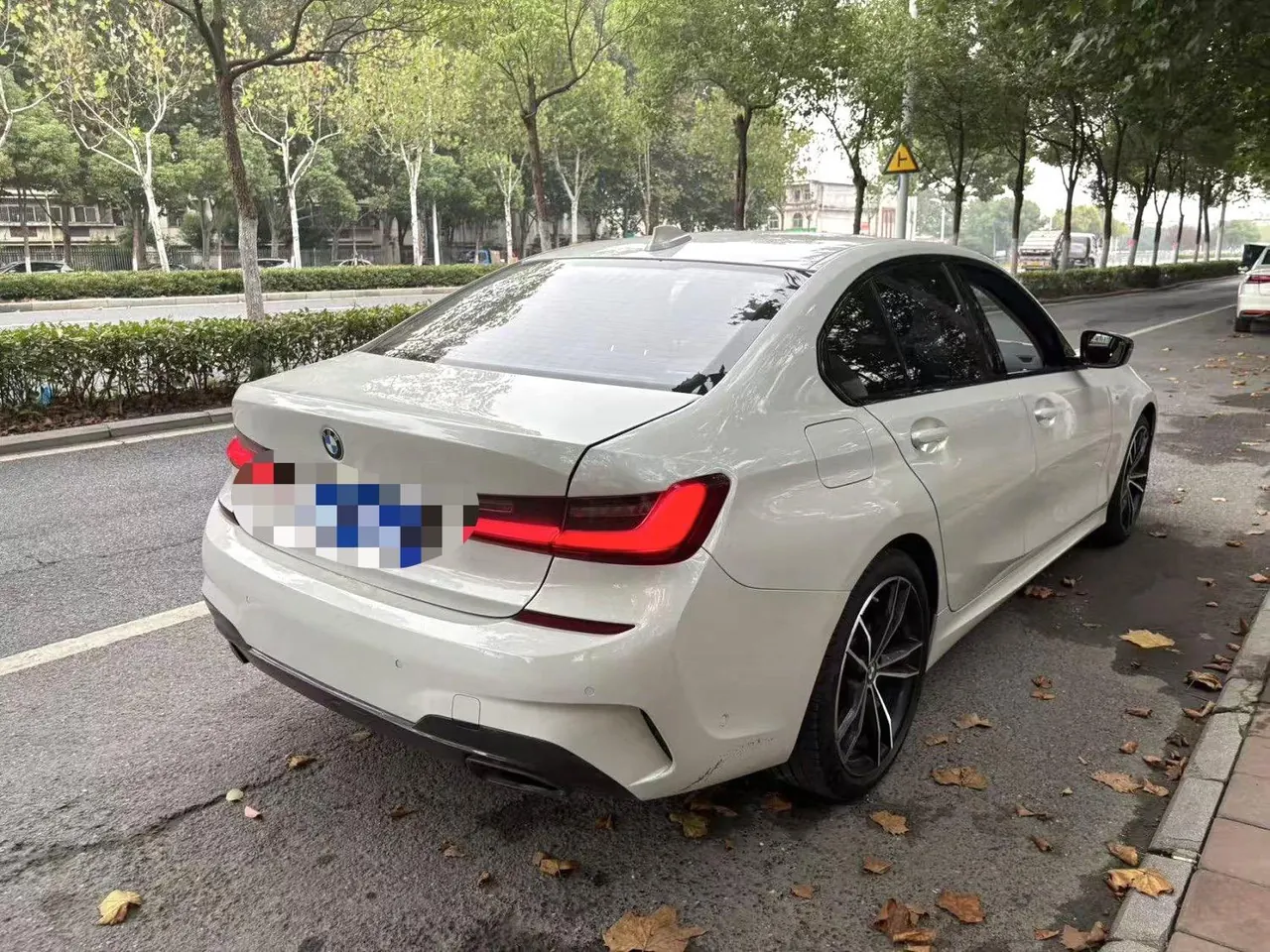BMW 3 Series 2022 325i 2.0T M Sports Obsidian Night Kit (Changed) Automatic Gear 4