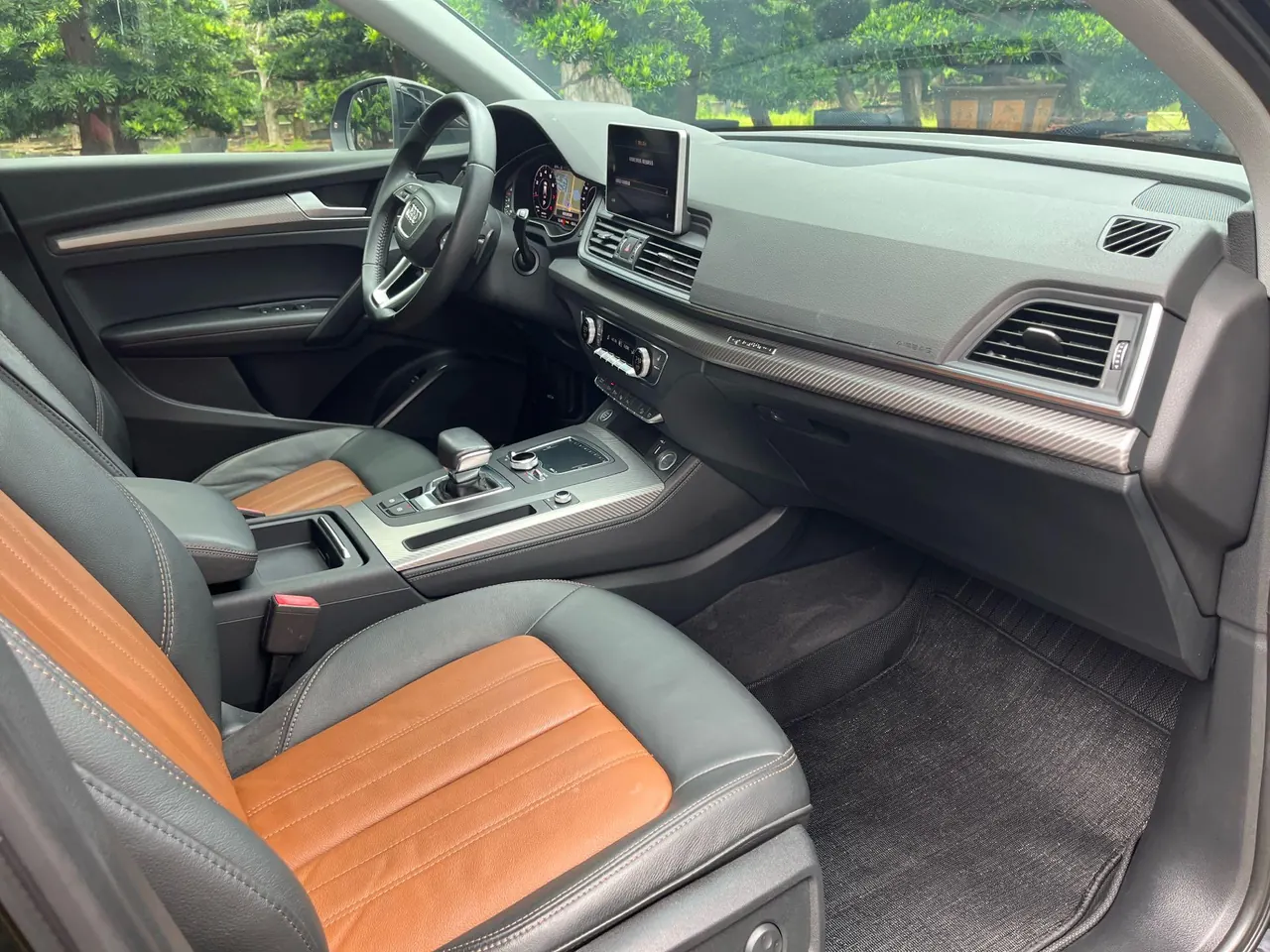 Audi 2020 Q5L 2.0TFSI 45TFSI exclusive fashion automatic 6