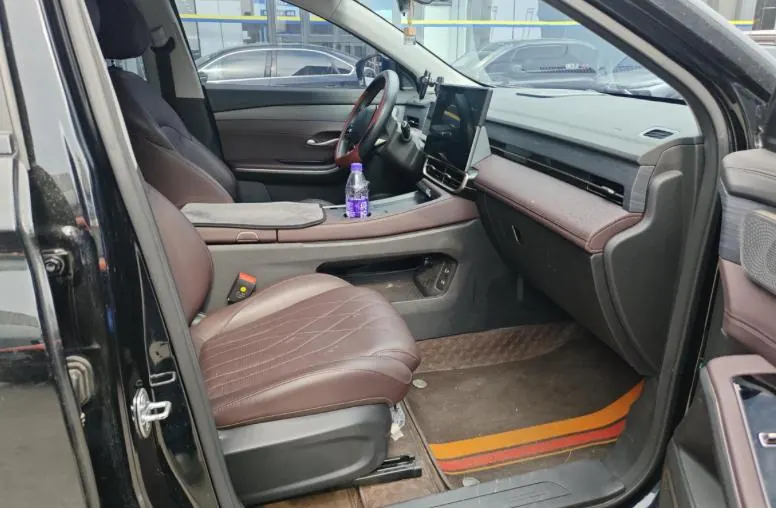 Jetour 2024 X90 PRO 2.0T to the 7-seat automatic gear 5
