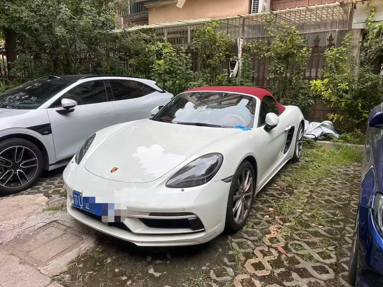 Открыть галерею: Porsche 718 (Imported) 2020 718 Boxer 2.0T Automatic