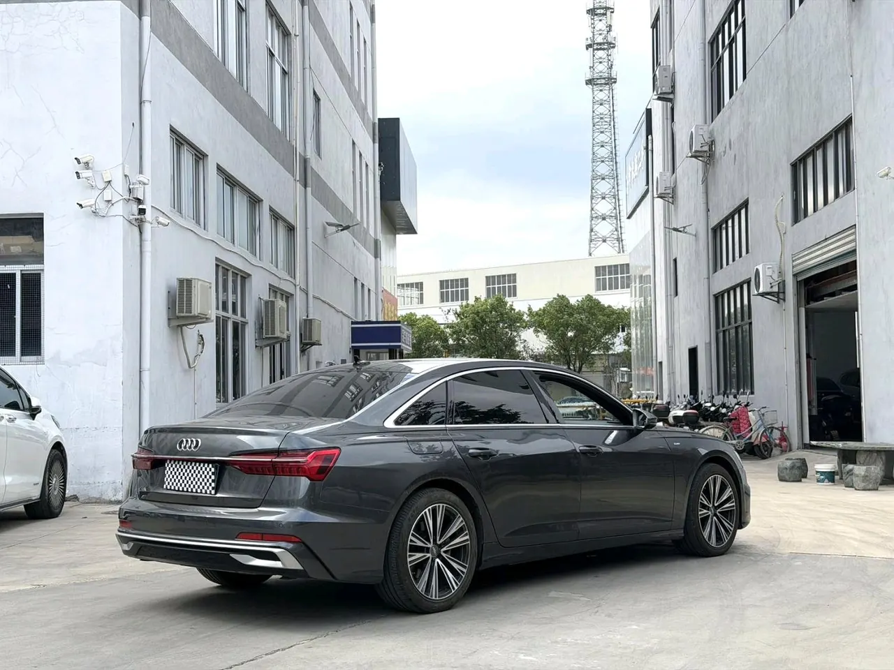 Audi 2020 A6L 2.0TFSI 45TFSI Selected Dynamic Automatic 9