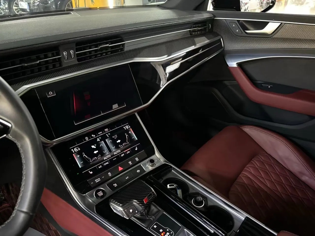 Audi 2022 A7L 2.0TFSI 45TFSI Quattro S-line Black Samurai Edition Automatic Gear 5