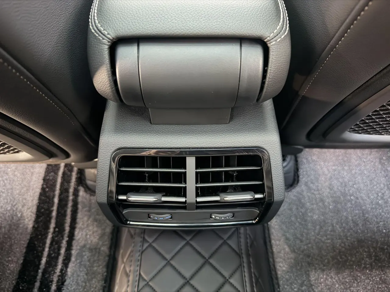 Audi 2022 Q3 1.4TFSI 35TFSI Fashion Dynamic Automatic 13