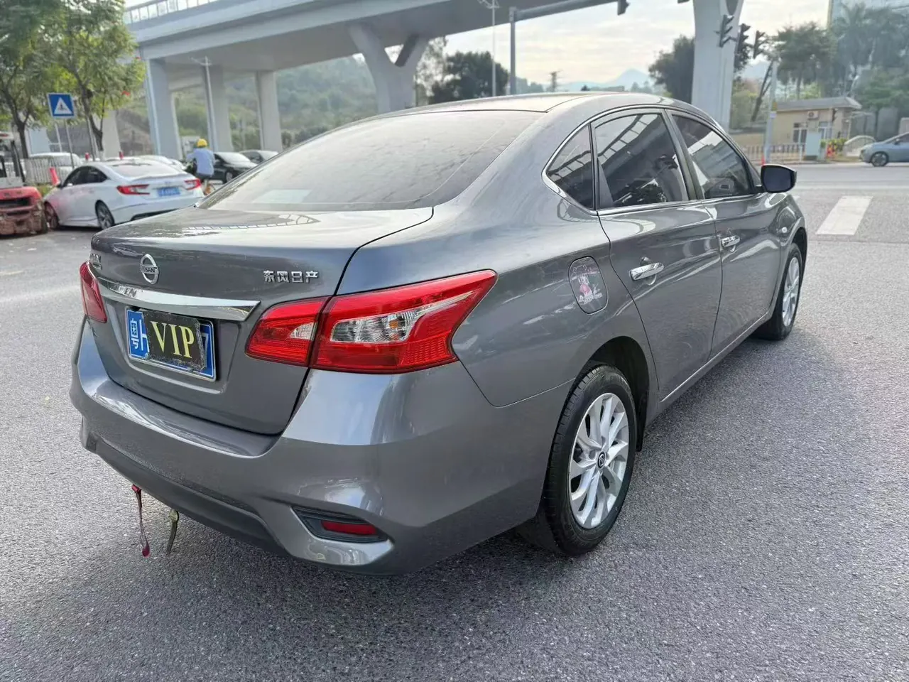 Nissan 2022 Sylphy Classic 1.6 Stepless XL Deluxe Automatic Gear 5
