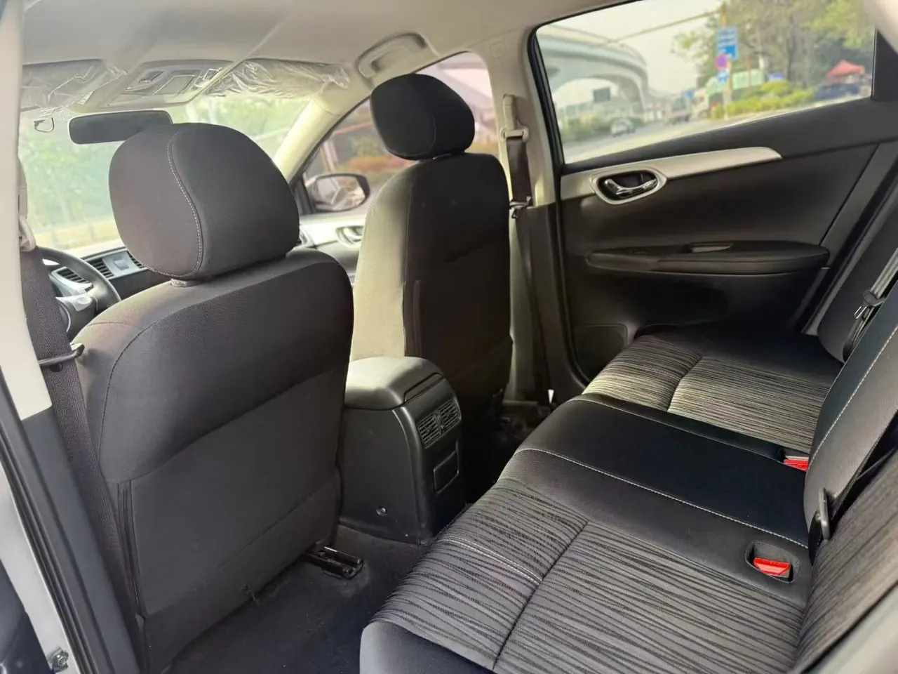 Nissan 2022 Sylphy Classic 1.6 Stepless XL Deluxe Automatic Gear 8