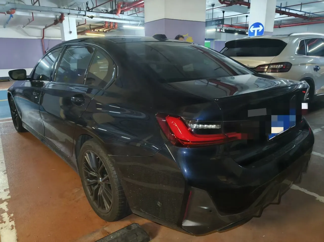 BMW 3 Series 2024 325Li 2.0T M Sports Obsidian Night Suit Automatic Gear 2