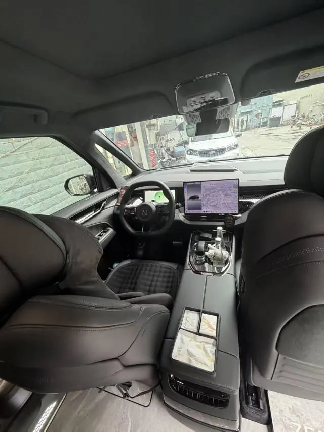 Zeekr 2024 Zeekr 009 six-seat executive version four-wheel drive 108kWh automatic gear 2