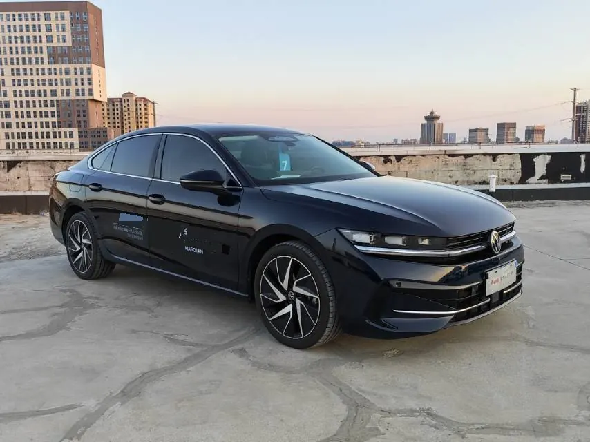 Volkswagen 2024 Magotan 2.0TSI 380TSI Extreme Edition Automatic 3