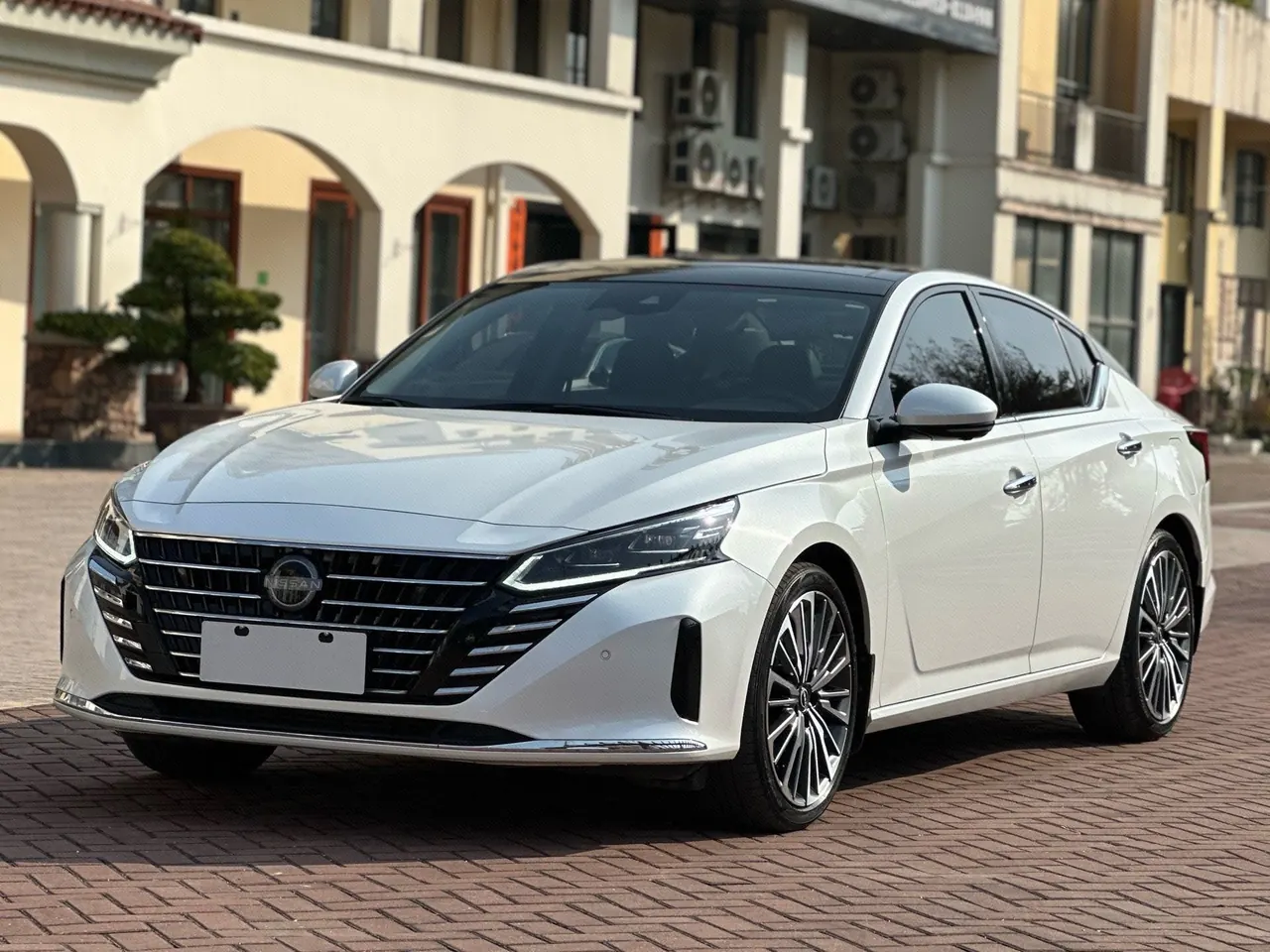 Open image lightbox: Nissan 2024 Teana 2.0 Stepless XE Sincerely Edition Automatic Gear