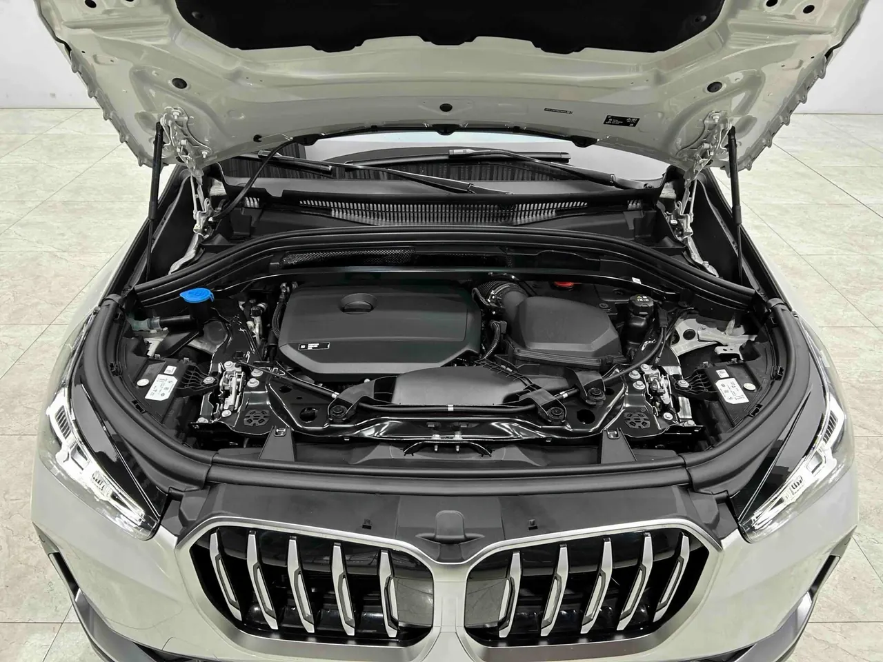 BMW 2024 X1 sDrive20Li 1.5T X design set automatic gear 5