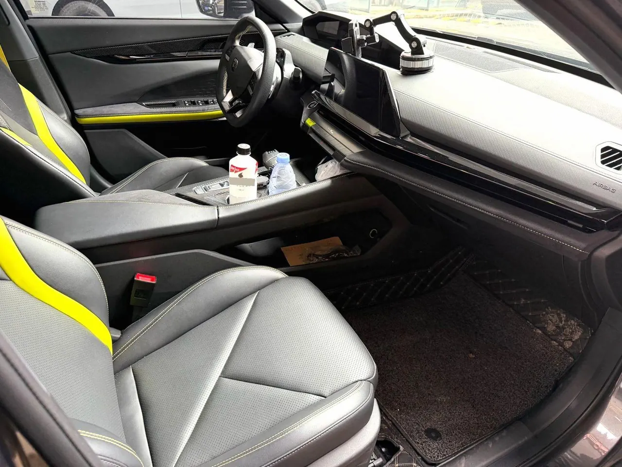 ChangAn 2022 UNI-V 1.5T Sports Edition Automatic 4