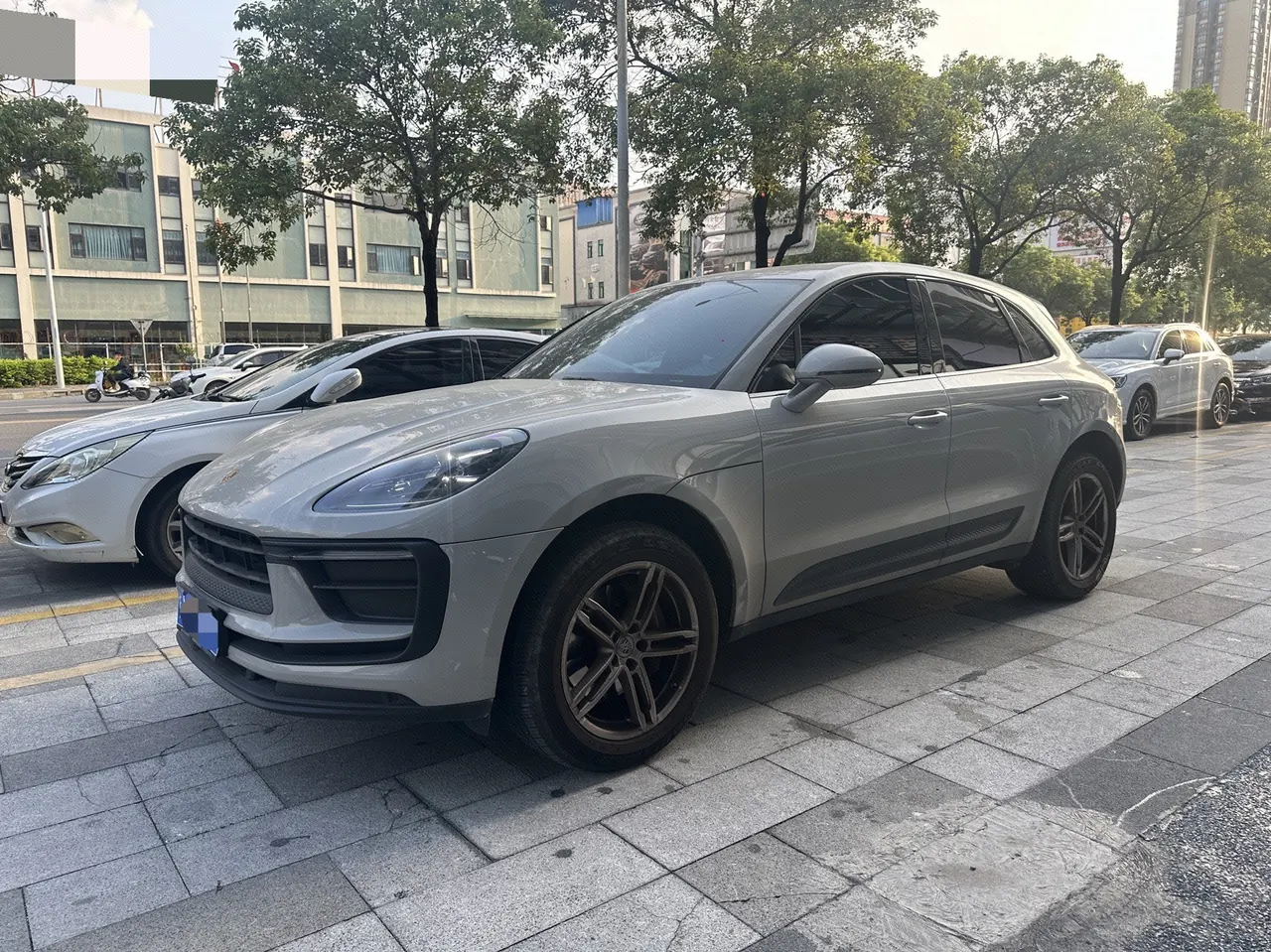 Open image lightbox: Porsche Macan (Imported) 2022 Macan 2.0T Automatic Gear