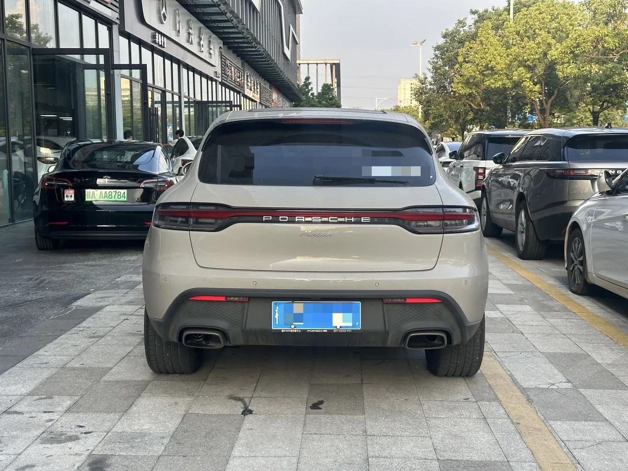 Porsche Macan (Imported) 2022 Macan 2.0T Automatic Gear 3