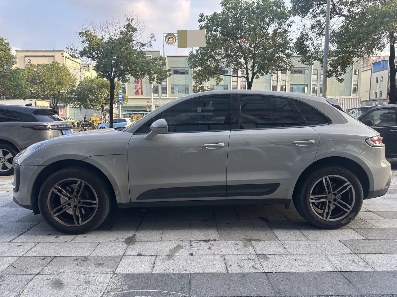 Porsche Macan (Imported) 2022 Macan 2.0T Automatic Gear 4