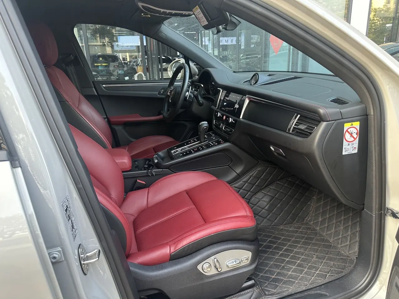 Porsche Macan (Imported) 2022 Macan 2.0T Automatic Gear 6