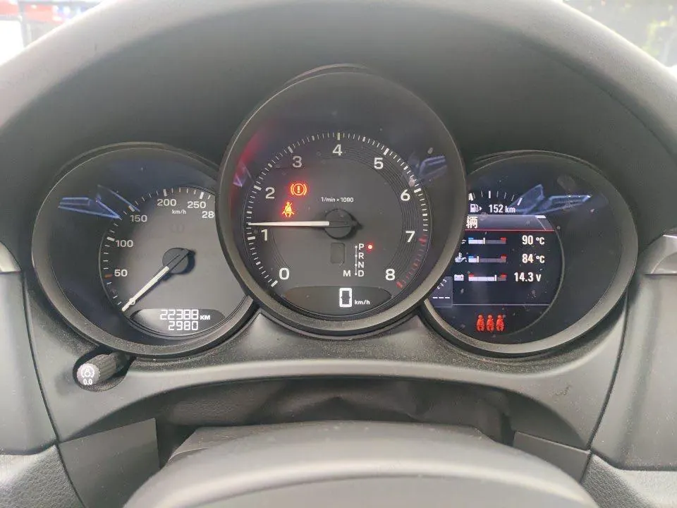 Porsche Macan (Imported) 2022 Macan 2.0T Automatic Gear 9