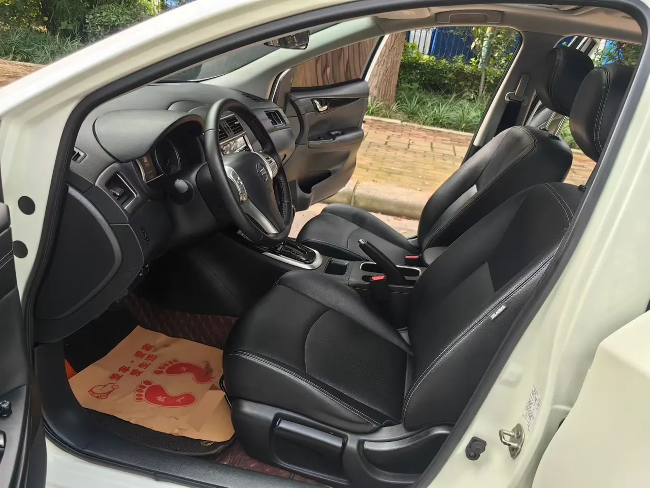 Nissan 2021 Tiida 1.6 Stepless Smart Edition Automatic Gear 4