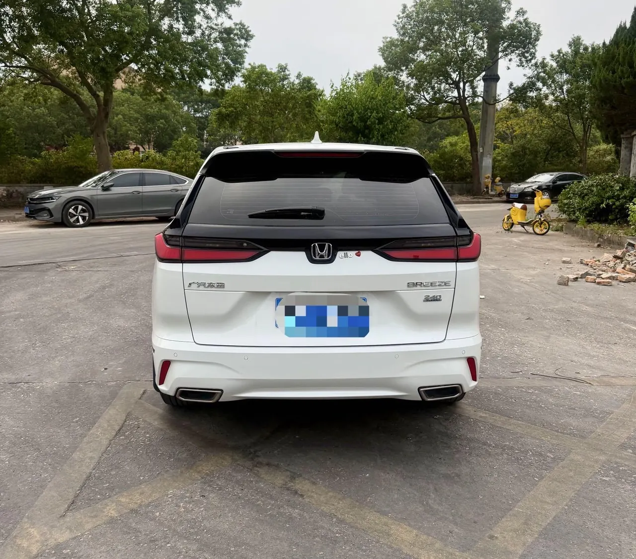Honda 2023 Hao Ying 1.5T Stepless 240TURBO Two-Drive Deluxe Edition 5-seat Automatic Gear 4