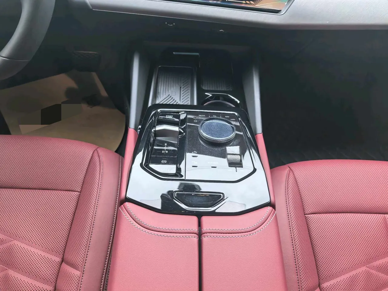 BMW 2024 i5 eDrive 35L M sports suit automatic gear 10