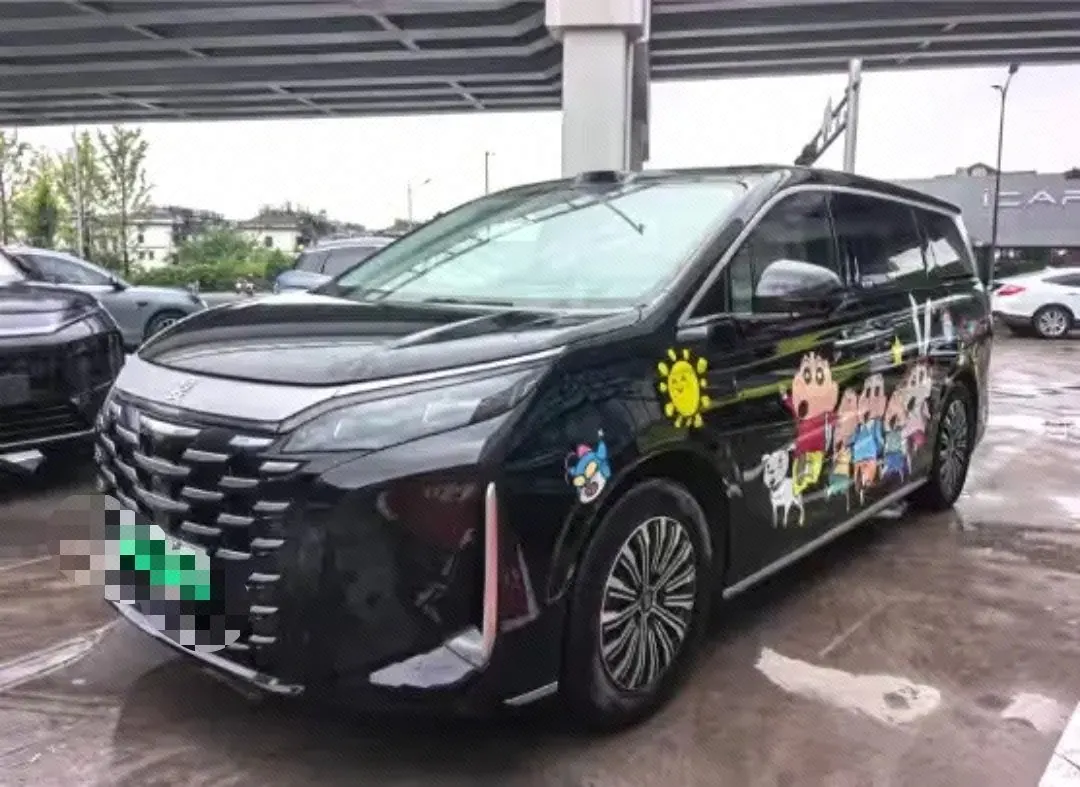 Открыть галерею: BYD 2026 summer DM-i 1.5T stepless 218km excellent automatic gear