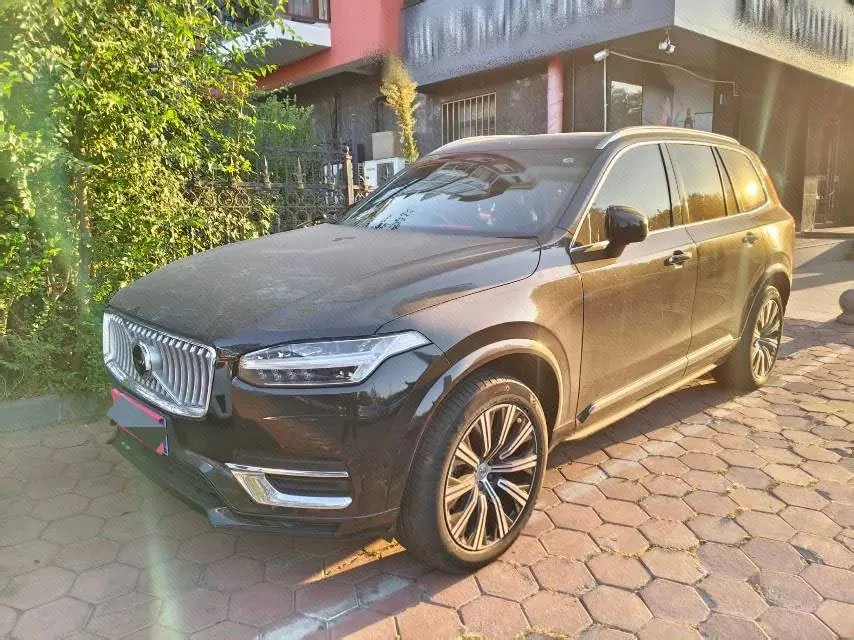 Volvo XC90 (Imported) 2023 XC90 48V 2.0T B6 Zhiyi Deluxe Edition 7-seat Automatic Gear - View 1
