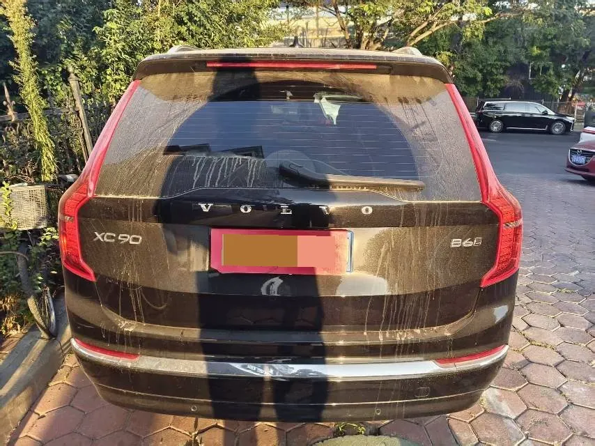 Volvo XC90 (Imported) 2023 XC90 48V 2.0T B6 Zhiyi Deluxe Edition 7-seat Automatic Gear 12