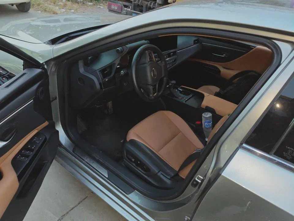 Lexus ES (Imported) 2022 ES300h 2.5 Stepless Excellence Edition Automatic Gear 3