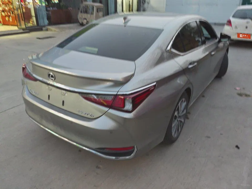 Lexus ES (Imported) 2022 ES300h 2.5 Stepless Excellence Edition Automatic Gear 8