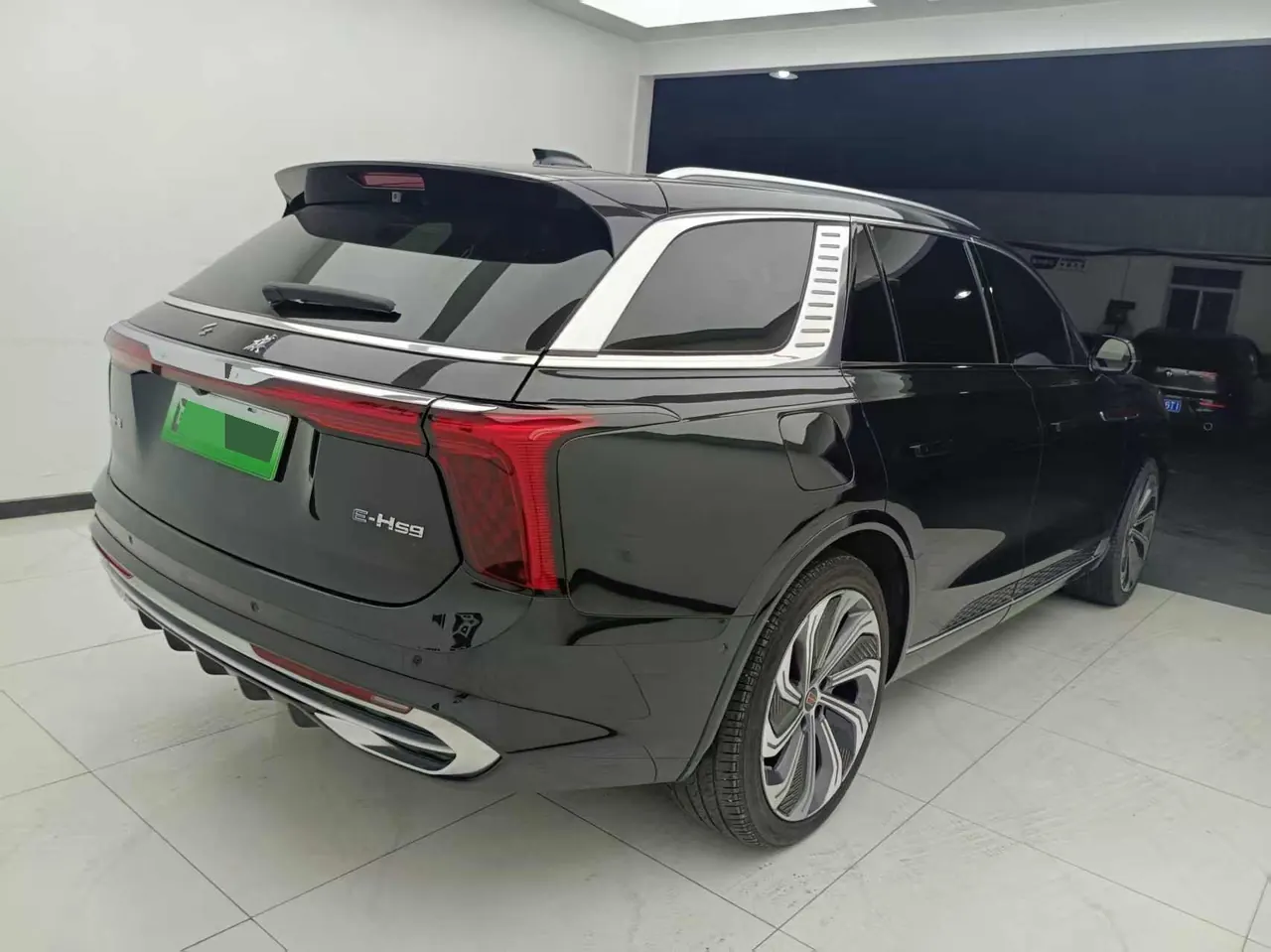 HongQi 2022 E-HS 9 660km Flag Collar Edition 4-seat Automatic Gear 4