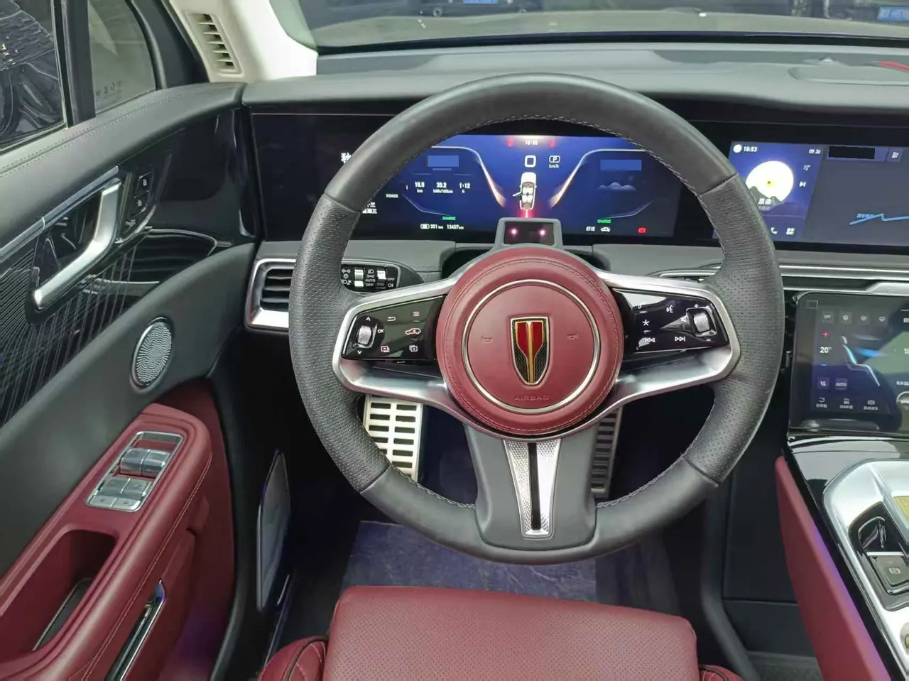 HongQi 2022 E-HS 9 660km Flag Collar Edition 4-seat Automatic Gear 8