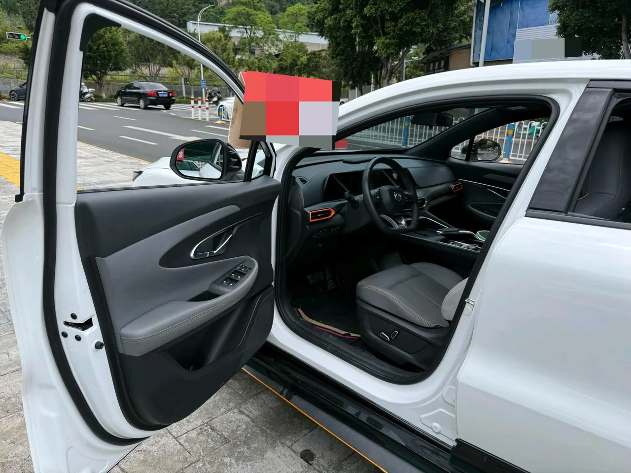 ChangAn 2022 UNI-T 1.5T honorable automatic gear 2