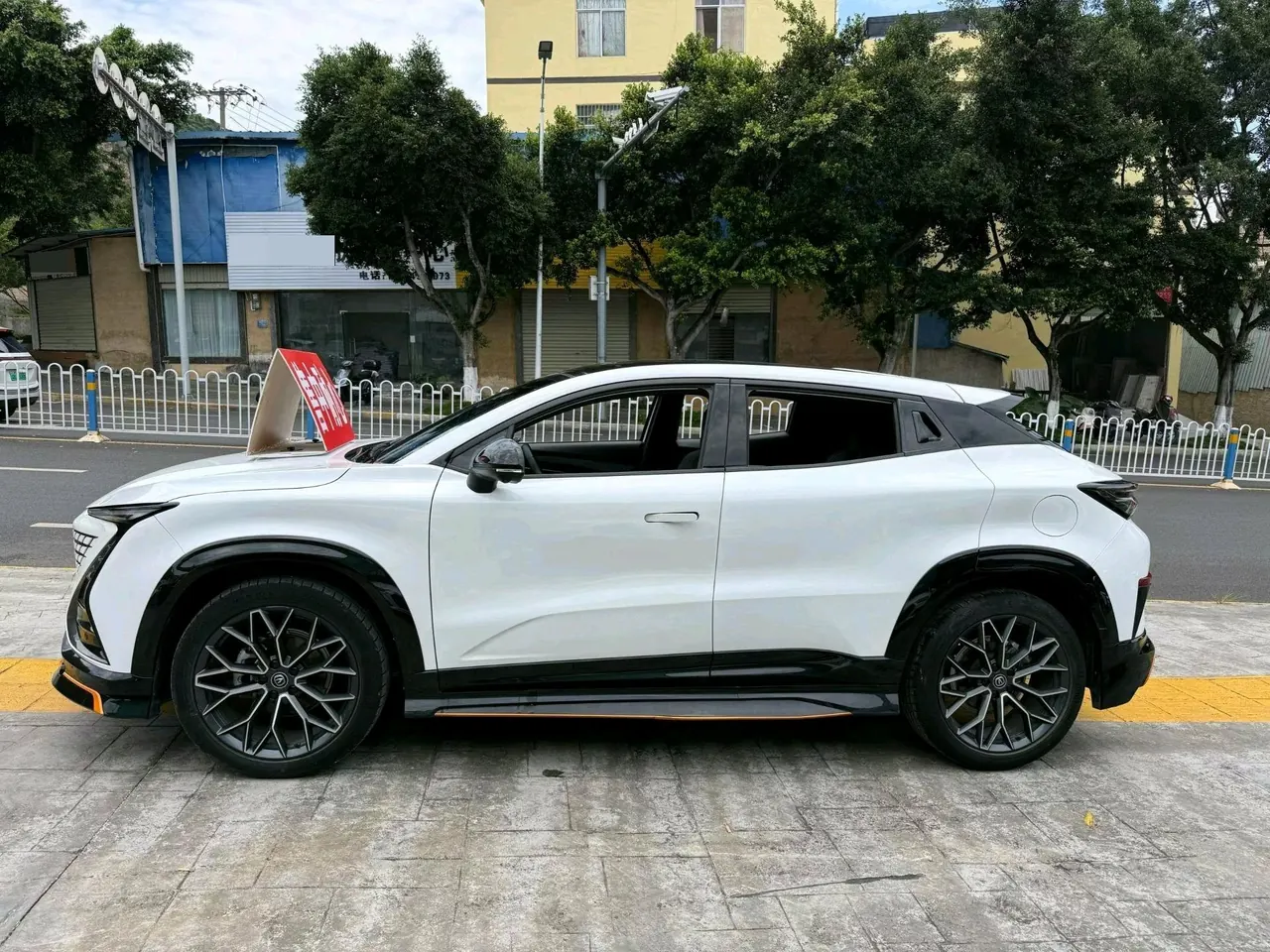 ChangAn 2022 UNI-T 1.5T honorable automatic gear 3