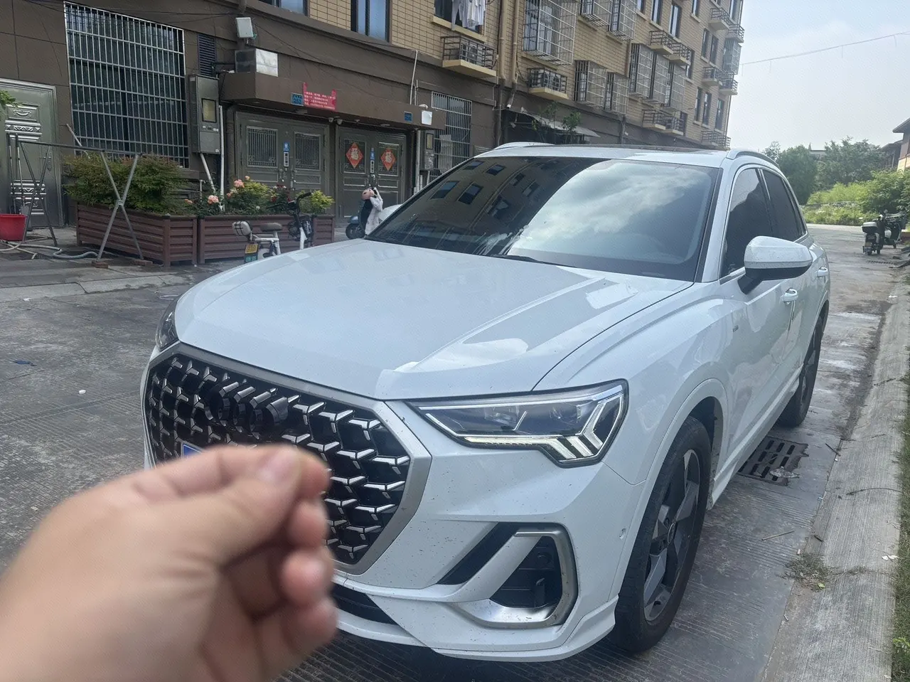 Открыть галерею: Audi 2024 Q3 1.5TFSI 35TFSI RS Kit Burning Speed Automatic