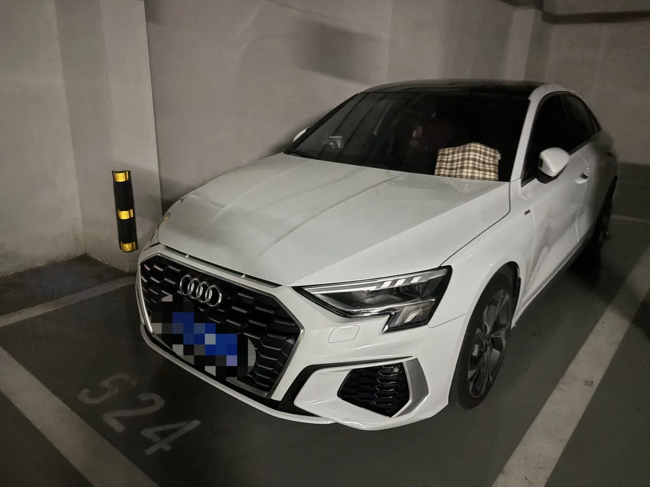 Открыть галерею: Audi 2023 A3L Limousine 1.4TFSI 35TFSI Luxury Sport Automatic