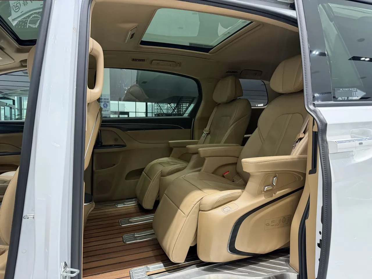 Buick 2021 GL8 ES Lu Zun 2.0T 653T Luxury Automatic Gear 4