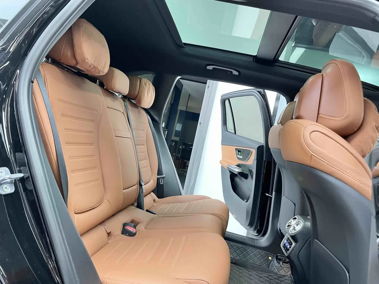 Mercedes Benz 2024 GLC 260 L 4MATIC 48V 2.0T Luxury 5-seat Automatic Gear 8