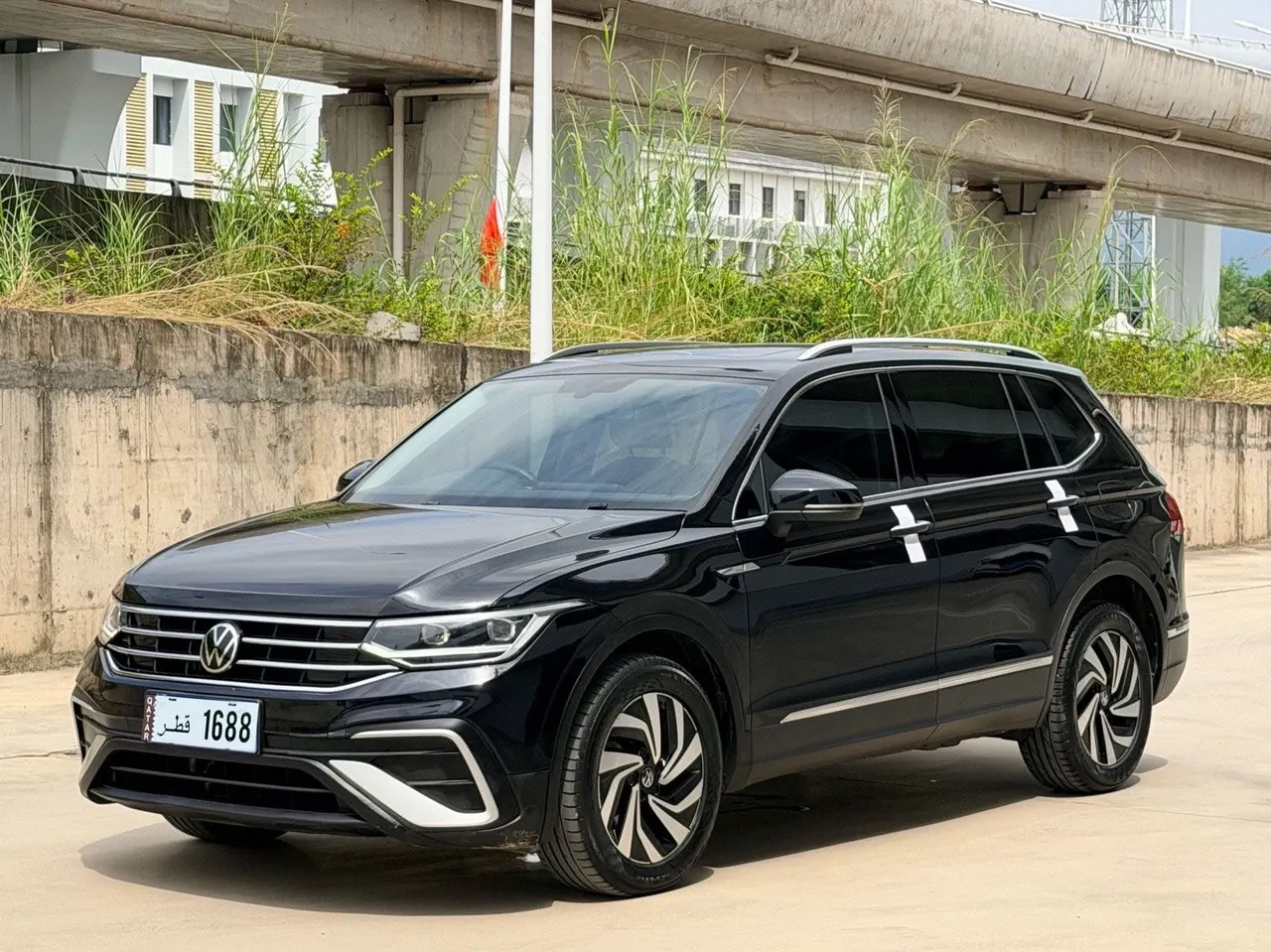 打开图片灯箱:Volkswagen 2022 Tiguan L 2.0TSI 330TSI Two-Drive Smart Edition Automatic Gear