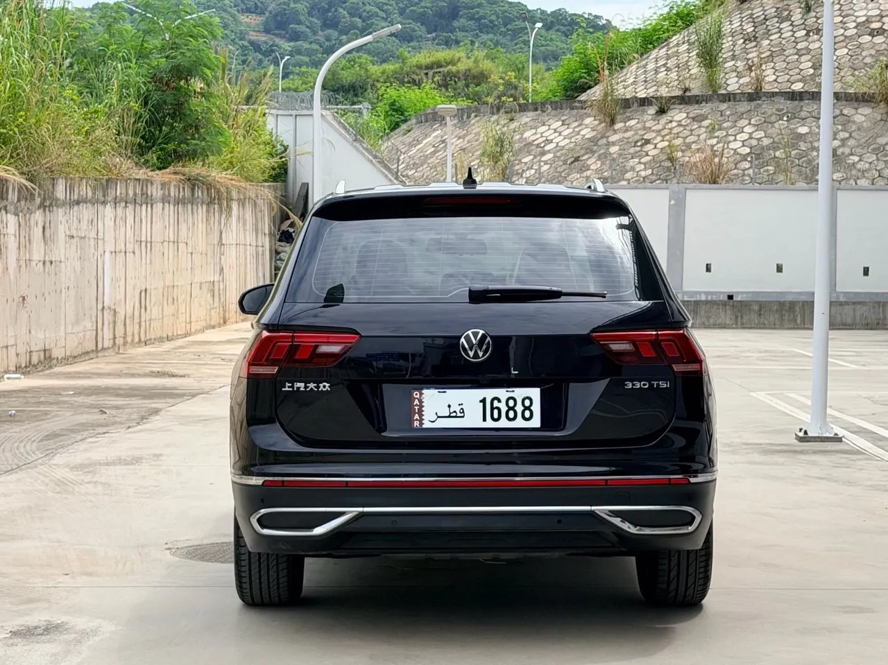 Volkswagen 2022 Tiguan L 2.0TSI 330TSI Two-Drive Smart Edition Automatic Gear 8