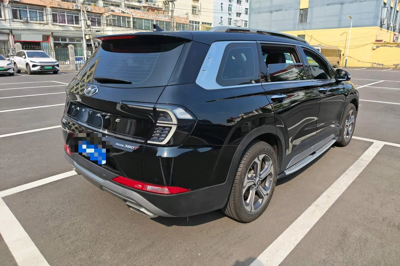 Hyundai 2023 Shengda Traveler 2.0TGDi 380TGDi LUX Four-wheel Drive Premium Edition (HTRAC) Automatic Gear 3