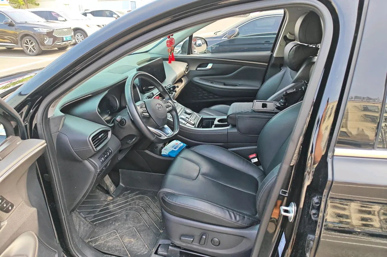 Hyundai 2023 Shengda Traveler 2.0TGDi 380TGDi LUX Four-wheel Drive Premium Edition (HTRAC) Automatic Gear 8