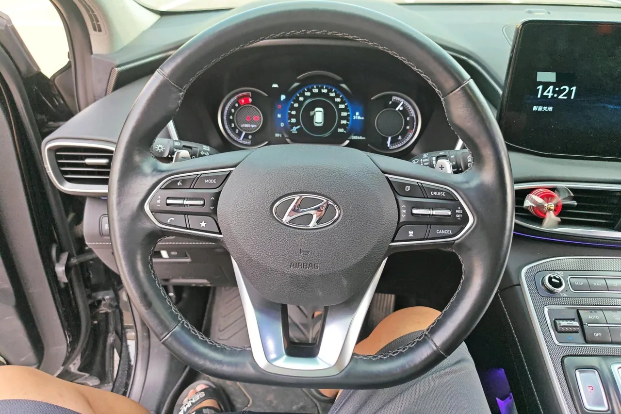 Hyundai 2023 Shengda Traveler 2.0TGDi 380TGDi LUX Four-wheel Drive Premium Edition (HTRAC) Automatic Gear 9