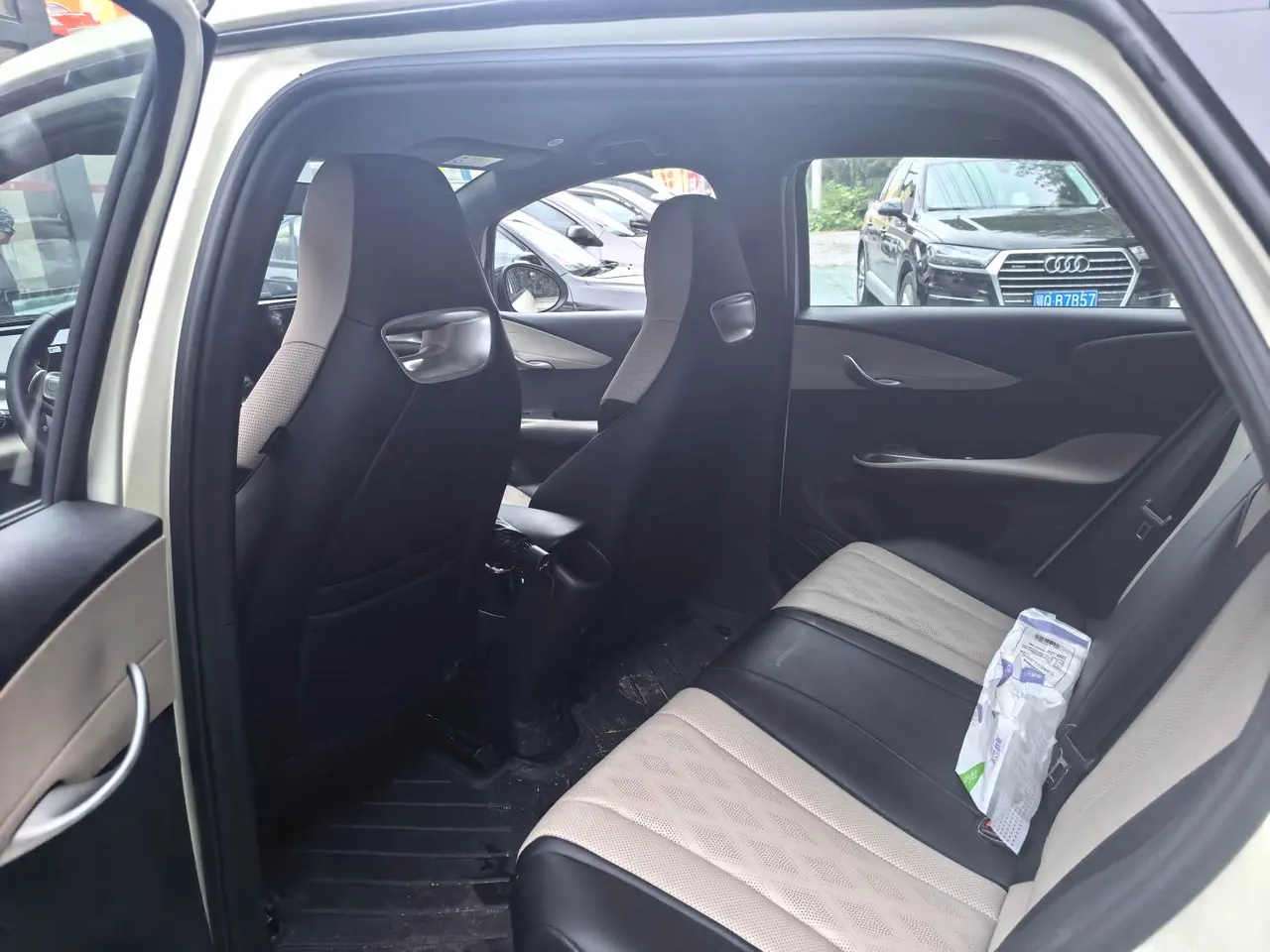 BYD 2024 Dolphin Glory 420km Free Automatic 8