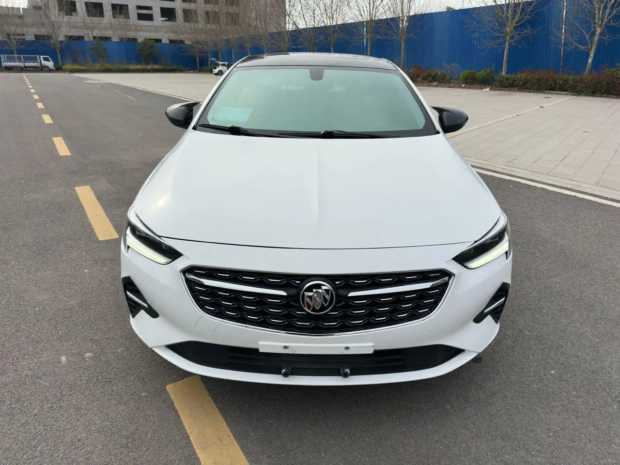 Buick 2020 Regal 1.5T 552T Elite Automatic Gear 2