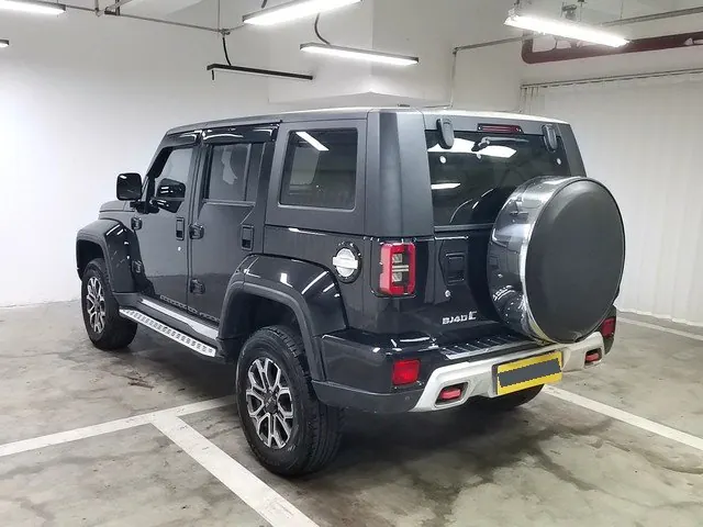 Beijing 2020 BJ40 2.0T 4-wheel drive city hunter version chivalrous automatic gear 3