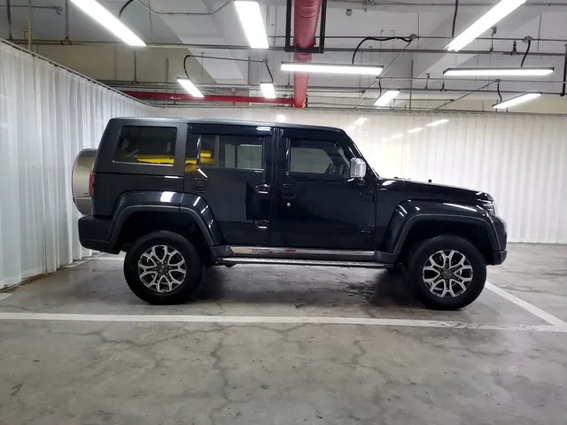 Beijing 2020 BJ40 2.0T 4-wheel drive city hunter version chivalrous automatic gear 5
